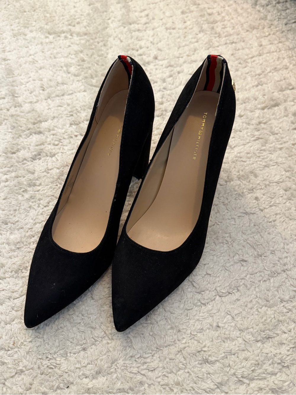 Tommy Hilfiger Black Pointed-Toe Suede Pumps with Signature Stripe Accent